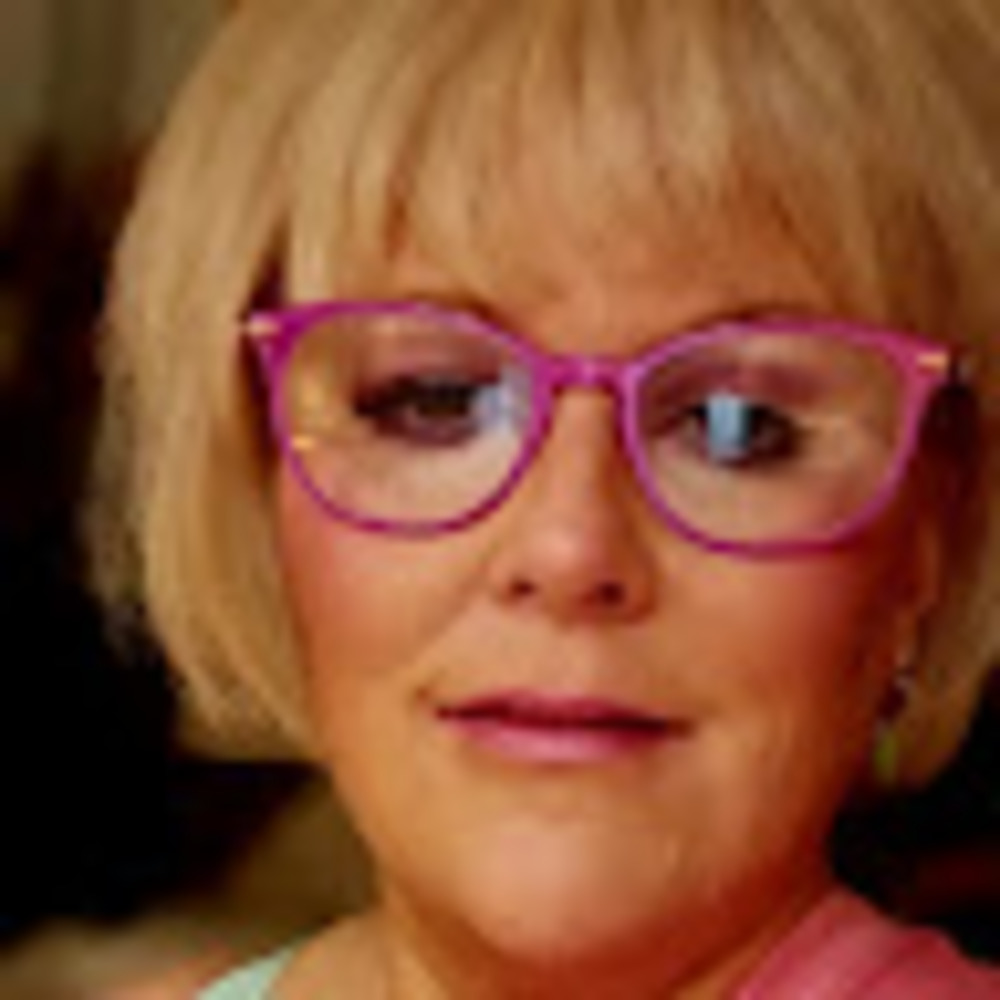 Meet your Posher, Lori